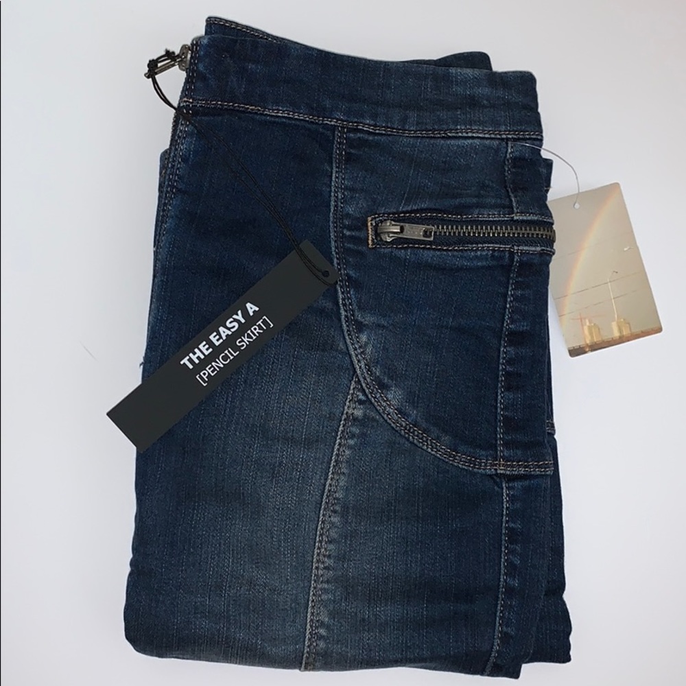 Urban Outfitters BLANKNYC The Easy A Pencil Skirt